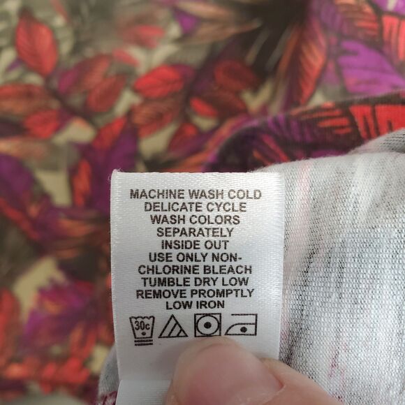 Catherines Suprema Collection Cotton Blend Tropical Leaf Print V-Neck T-Shirt 1X - Picture 6 of 6